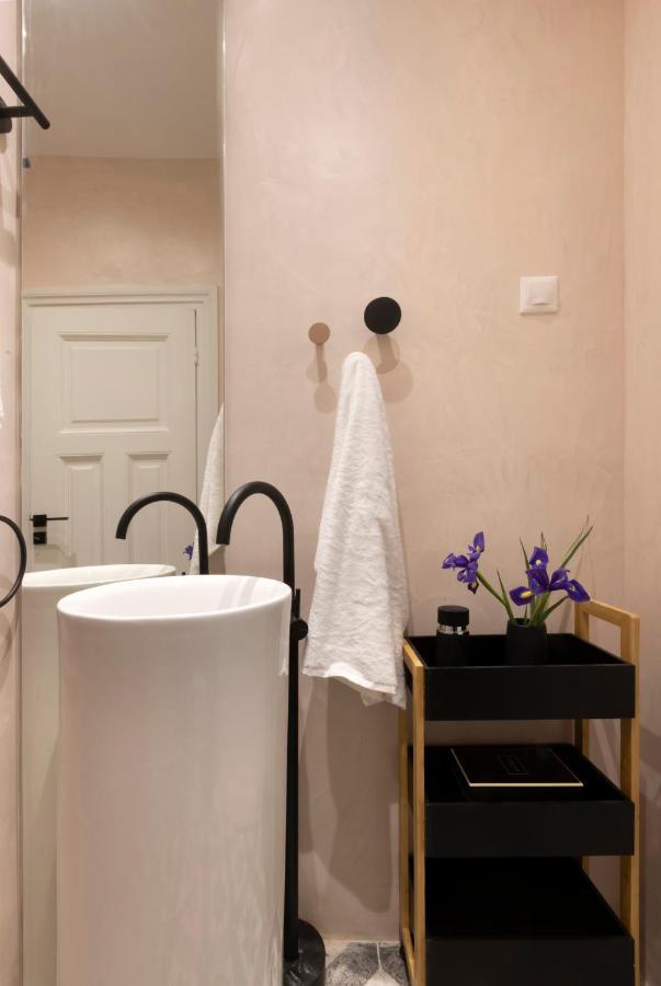 Acropolis Villa 3Br 9Ppl 10 Minutes Metro&Museum Aten Exteriör bild